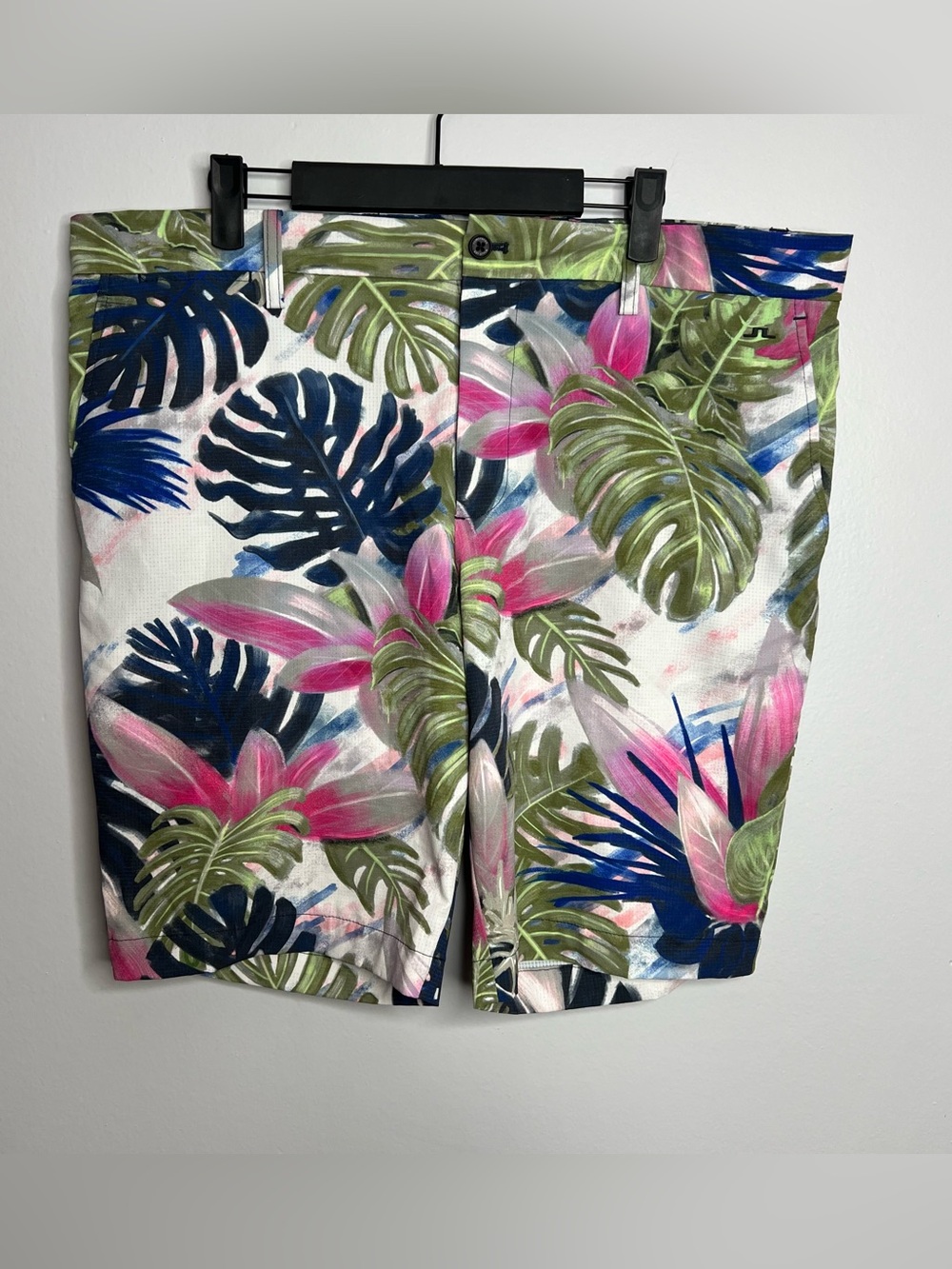 J. Lindeberg Golf Tim Print Shorts Mens 36 Calypso Oil Green Performance Floral